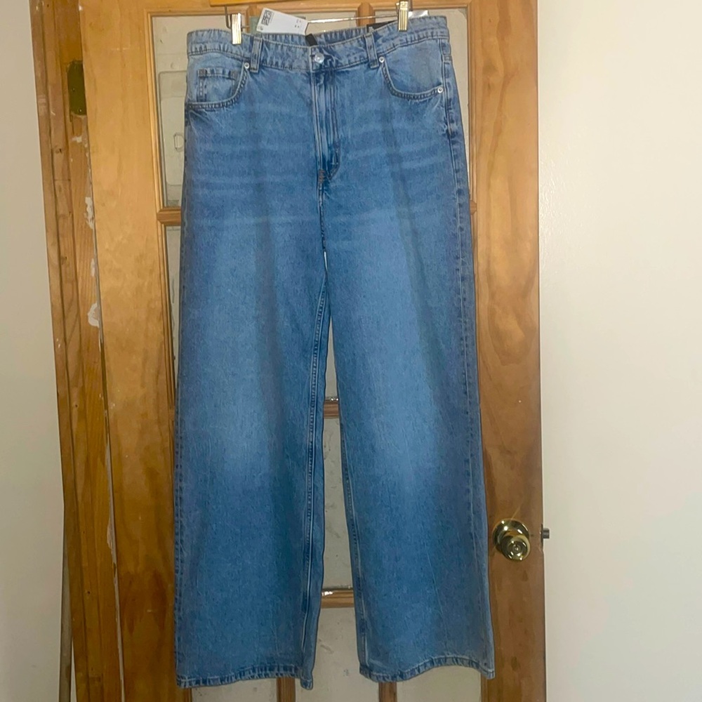 New With Tags /H&M Demin Wide Leg Jeans , size 14